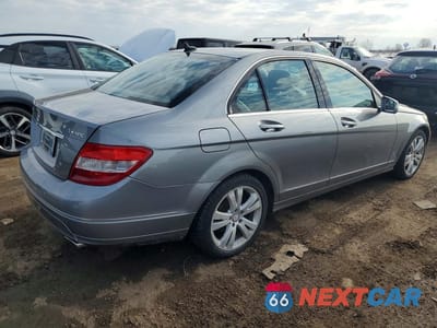 Trzecie zdjęcie samochodu z tyłu: 2011 MERCEDES-BENZ C 300 4MATIC VIN:WDDGF8BB0BR140421 - miniatura