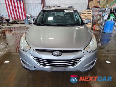 Piąte zdjęcie samochodu w środku: 2012 HYUNDAI TUCSON GLS VIN:KM8JU3AC6CU527102 - miniatura