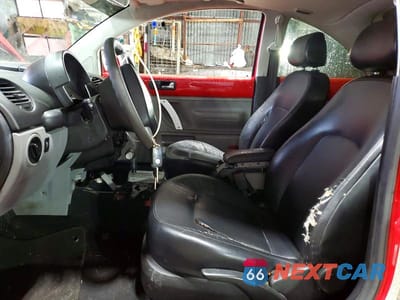 Zdjęcie 7 z 12 samochodu: 2004 VOLKSWAGEN NEW BEETLE GLS VIN:3VWCK31C34M415637 - miniatura