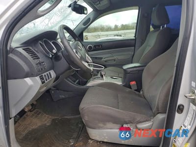 Zdjęcie 7 z 11 samochodu: 2013 TOYOTA TACOMA PRERUNNER V6 VIN:3TMJU4GN3DM146560 - miniatura