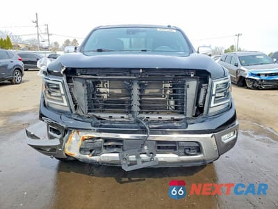 Piąte zdjęcie samochodu w środku: 2021 NISSAN TITAN PLATINUM RESERVE VIN:1N6AA1ED4MN536264 - miniatura