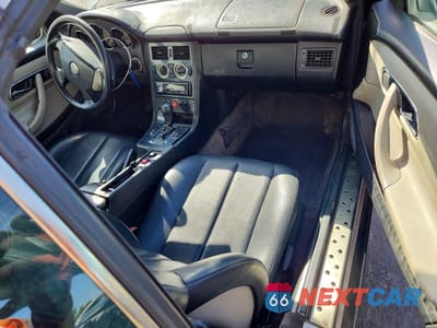 Zdjęcie 8 z 13 samochodu: 1999 MERCEDES-BENZ SLK 230 KOMPRESSOR VIN:WDBKK47F9XF101449 - miniatura