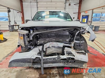Piąte zdjęcie samochodu w środku: 2023 FORD F150 SUPERCREW VIN:1FTFW1ED0PFC94341 - miniatura
