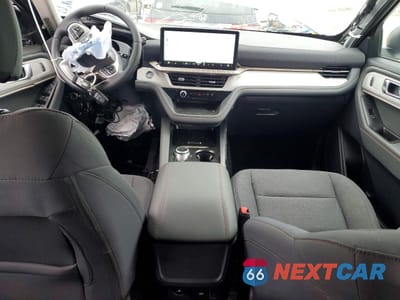 Zdjęcie 8 z 12 samochodu: 2025 FORD EXPLORER ACTIVE VIN:1FMUK8DH3SGC27991 - miniatura