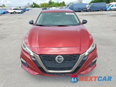 Piąte zdjęcie samochodu w środku: 2019 NISSAN ALTIMA 2.5 SR VIN:1N4BL4CV1KC212248 - miniatura