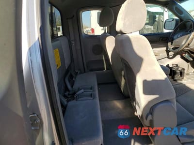 Zdjęcie 10 z 11 samochodu: 2008 TOYOTA TACOMA V6 VIN:5TEUU42NX8Z561971 - miniatura