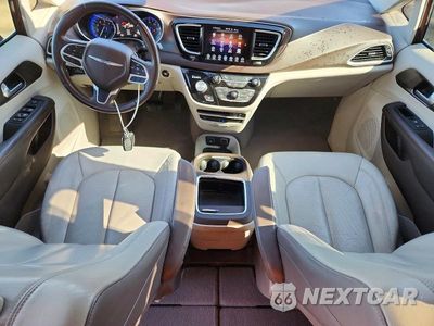 Zdjęcie 8 z 12 samochodu: 2017 CHRYSLER PACIFICA TOURING L PLUS VIN:2C4RC1EG3HR650467 - miniatura