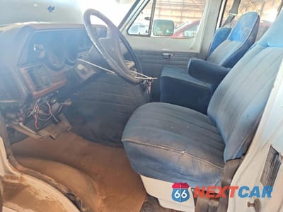 Zdjęcie 7 z 13 samochodu: 1990 DODGE RAM VAN B150 VIN:2B7GB11X0LK779770 - miniatura