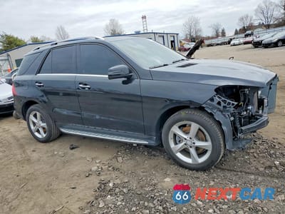 Czwarte zdjęcie samochodu z boku: 2016 MERCEDES-BENZ GLE 350 4MATIC VIN:4JGDA5HB8GA681249 - miniatura