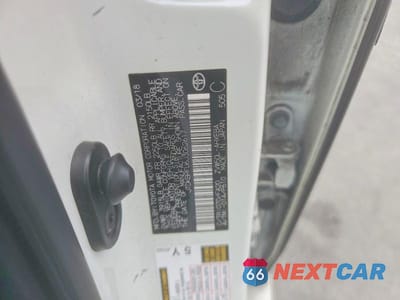 Zdjęcie 12 z 12 samochodu: 2018 TOYOTA PRIUS TWO VIN:JTDKBRFU6J3062617 - miniatura