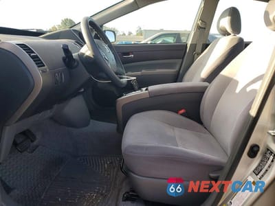Zdjęcie 7 z 12 samochodu: 2004 TOYOTA PRIUS BASE VIN:JTDKB20UX40017461 - miniatura