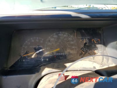 Zdjęcie 9 z 12 samochodu: 2000 GMC SIERRA K2500 VIN:1GTGK29J9YF431154 - miniatura