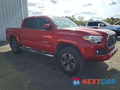 Czwarte zdjęcie samochodu z boku: 2018 TOYOTA TACOMA TRD SPORT VIN:3TMCZ5AN5JM158603 - miniatura