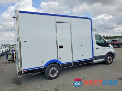 Trzecie zdjęcie samochodu z tyłu: 2020 FORD TRANSIT DELIVERY TRUCK VIN:1FDBW5Z87LKB80322 - miniatura