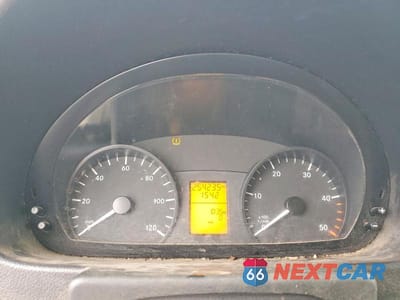 Zdjęcie 9 z 12 samochodu: 2013 MERCEDES BENZ SPRINTER 2500 UTILITY / SERVICE VAN VIN:WD3PE7CC2D5806441 - miniatura