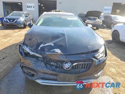 Piąte zdjęcie samochodu w środku: 2018 BUICK REGAL TOURX PREFERRED VIN:W04GU8SX0J1135352 - miniatura