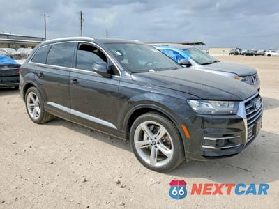 Czwarte zdjęcie samochodu z boku: 2019 AUDI Q7 PRESTIGE VIN:WA1VAAF70KD007467 - miniatura
