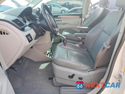 Zdjęcie 7 z 13 samochodu: 2011 VOLKSWAGEN ROUTAN SE VIN:2V4RW3DG6BR740147 - miniatura