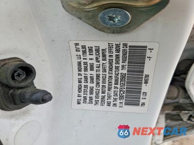 Zdjęcie 12 z 12 samochodu: 2016 HONDA CIVIC LX VIN:19XFC2F51GE205652 - miniatura
