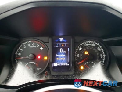 Zdjęcie 9 z 11 samochodu: 2018 TOYOTA TACOMA SR VIN:5TFRX5GN8JX127461 - miniatura