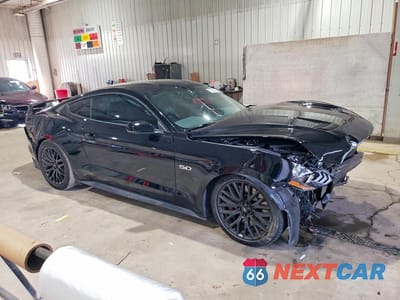 Czwarte zdjęcie samochodu z boku: 2019 FORD MUSTANG GT VIN:1FA6P8CF8K5198889 - miniatura