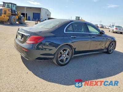 Trzecie zdjęcie samochodu z tyłu: 2017 MERCEDES-BENZ E 300 VIN:WDDZF4JBXHA027621 - miniatura