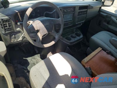Zdjęcie 8 z 13 samochodu: 2006 GMC SAVANA G1500 VIN:1GTFG15X861213573 - miniatura