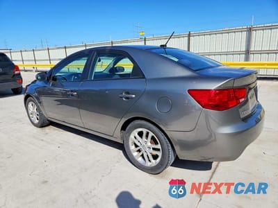 Drugie zdjęcie samochodu z przodu: 2012 KIA FORTE EX VIN:KNAFU4A29C5565678 - miniatura