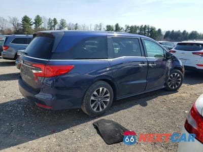 Trzecie zdjęcie samochodu z tyłu: 2021 HONDA ODYSSEY EXL VIN:5FNRL6H7XMB011663 - miniatura
