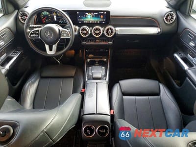Zdjęcie 8 z 12 samochodu: 2021 MERCEDES-BENZ GLB 250 4MATIC VIN:W1N4M4HB9MW137310 - miniatura