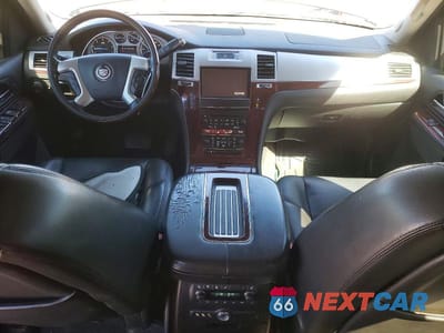 Zdjęcie 8 z 13 samochodu: 2013 CADILLAC ESCALADE ESV LUXURY VIN:1GYS4HEF2DR298040 - miniatura