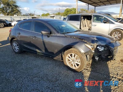 Czwarte zdjęcie samochodu z boku: 2015 MAZDA 3 TOURING VIN:3MZBM1L75FM145162 - miniatura