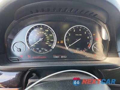 Zdjęcie 9 z 13 samochodu: 2014 BMW 535 I VIN:WBA5B1C59EDZ36905 - miniatura
