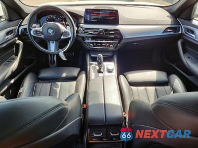 Zdjęcie 8 z 12 samochodu: 2019 BMW 540 I VIN:WBAJE5C56KWW32153 - miniatura