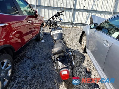 Czwarte zdjęcie samochodu z boku: 2004 HARLEY-DAVIDSON XL883 C VIN:1HD4CJM184K421748 - miniatura