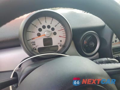 Zdjęcie 9 z 12 samochodu: 2011 MINI COOPER CLUBMAN VIN:WMWZF3C52BT188825 - miniatura