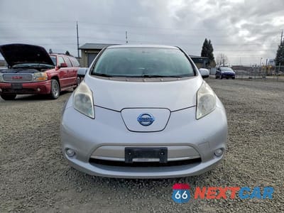 Piąte zdjęcie samochodu w środku: 2015 NISSAN LEAF S VIN:1N4AZ0CPXFC325741 - miniatura