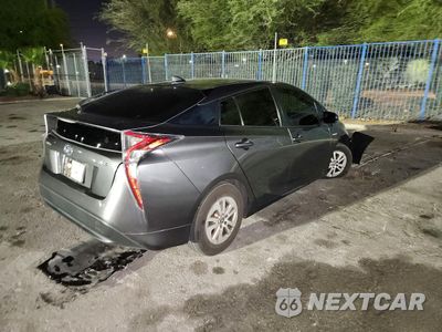 Trzecie zdjęcie samochodu z tyłu: 2017 TOYOTA PRIUS TWO VIN:JTDKBRFUXH3542072 - miniatura