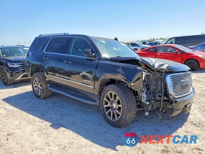 Czwarte zdjęcie samochodu z boku: 2017 GMC YUKON DENALI VIN:1GKS1CKJXHR376892 - miniatura