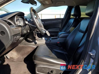 Zdjęcie 7 z 11 samochodu: 2018 CHRYSLER 300 LIMITED VIN:2C3CCAEGXJH148710 - miniatura