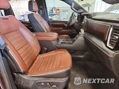 Zdjęcie 7 z 11 samochodu: 2024 GMC SIERRA K2500 DENALI ULTIMATE VIN:1GT49XEY3RF304920 - miniatura