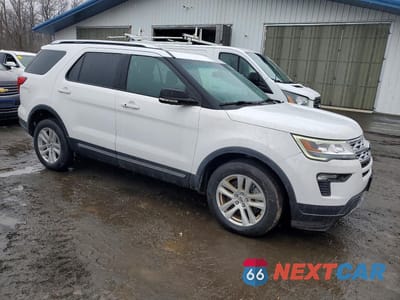 Czwarte zdjęcie samochodu z boku: 2019 FORD EXPLORER XLT VIN:1FM5K8D83KGB46641 - miniatura