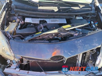 Zdjęcie 11 z 12 samochodu: 2013 TOYOTA PRIUS TWO VIN:JTDKN3DU0D5611549 - miniatura