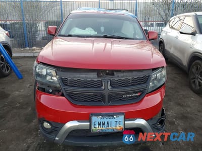 Piąte zdjęcie samochodu w środku: 2017 DODGE JOURNEY CROSSROAD VIN:3C4PDCGB0HT621572 - miniatura