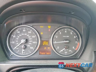 Zdjęcie 9 z 11 samochodu: 2008 BMW 3-SERIES - 328I VIN:WBAWB33548P134264 - miniatura