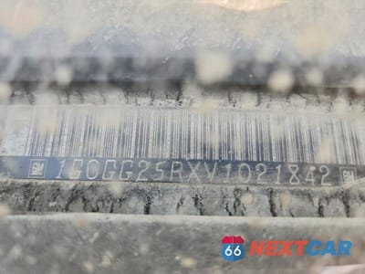 Zdjęcie 12 z 12 samochodu: 1997 CHEVROLET EXPRESS 2500 UTILITY / SERVICE VAN VIN:1GCGG25RXV1021842 - miniatura