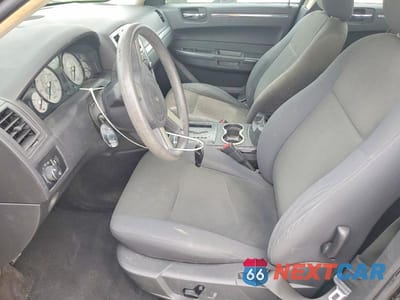 Zdjęcie 7 z 11 samochodu: 2010 CHRYSLER 300 TOURING VIN:2C3CA1CV0AH255823 - miniatura