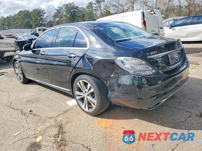 Drugie zdjęcie samochodu z przodu: 2015 MERCEDES-BENZ C 300 4MATIC VIN:55SWF4KB8FU089730 - miniatura