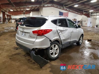 Trzecie zdjęcie samochodu z tyłu: 2013 HYUNDAI TUCSON GLS VIN:KM8JU3AC5DU723355 - miniatura