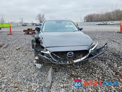 Piąte zdjęcie samochodu w środku: 2020 MAZDA 6 SPORT VIN:JM1GL1UM8L1516677 - miniatura